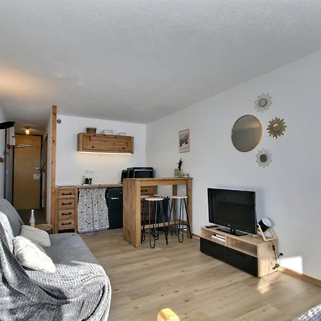 3 Personnes à Aime 2000 Avec Balcon Ensoleillé - Fr-1-455-263 Appartamento