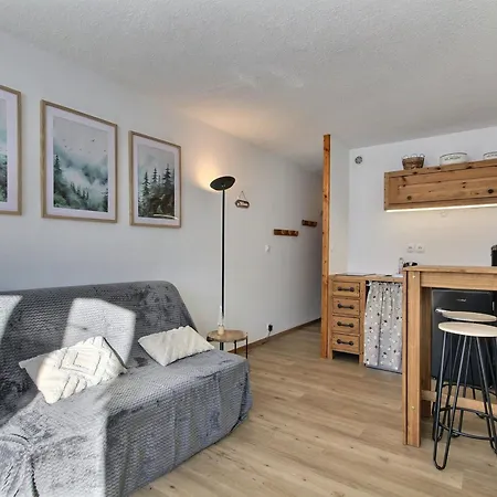 Appartamento 3 Personnes à Aime 2000 Avec Balcon Ensoleillé - Fr-1-455-263 *